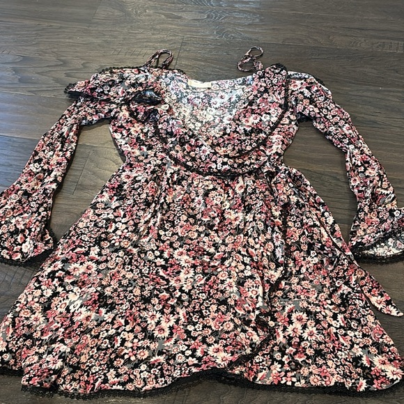 Altar'd State Mini dress,on/off shoulder,elastic waist,v-neck,bell sleeve,Floral - Picture 2 of 13